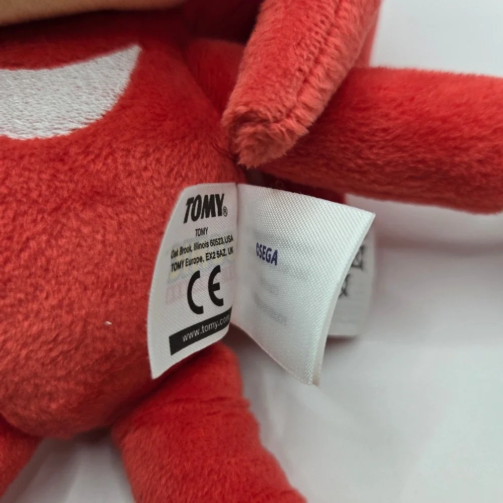 Tomy captivating knuckles